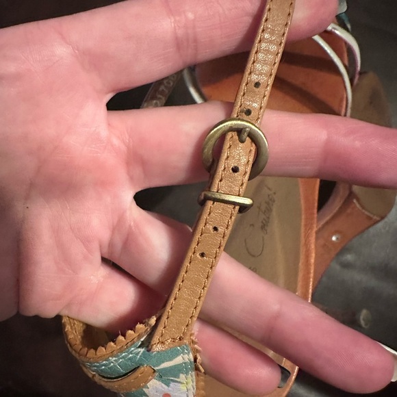 Cindy says couture heels - Picture 8 of 8